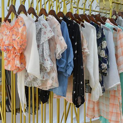 China Fashionable Wankai Used Clothing Manufacture Used Clothing Mixed Balls, A Grade U.S. Ultima Use Clothes for sale