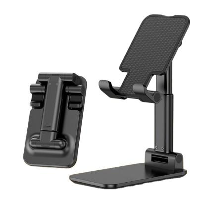 China High Quality Adjustable Arm Flexible Dashboard OEM Waist Suction Cup Mount Mobile Phone Holder for sale