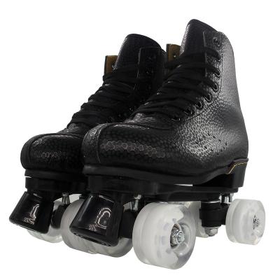 China Cheap PU Factory Price Wholesale 4 Wheels Ray Shoes Outdoor Roller Skates For Adults Turn Signal Wheels for sale