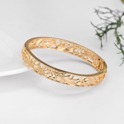 China SophiaXuan Hawaiian exquisite personality small gold plated carved atmosphere Hawaiian Polynesian daily commuter bracelets bracelet for sale