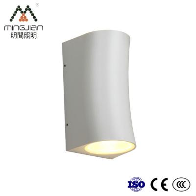 China 2x6W Outdoor Waterproof Courtyard COB External House Wall Light New Arrival for sale