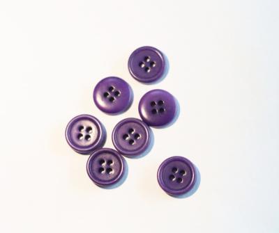 China Natural Dry Cleaning 4 Holes Corozo Tagua Nut Dyed Fancy Black Coats Buttons for sale