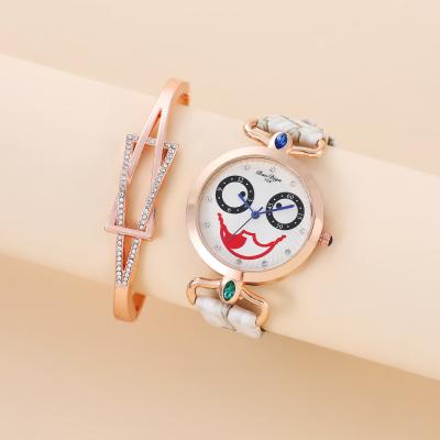 China Small Three Needle Multi-adjustment Fashion Trend Clown Quartz Watch Strap Casual Simple Gift Women Wristwatches for sale