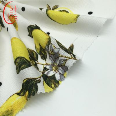 China Hot Sales Antistatic Printed Patterns Poly Woven Polyester Fabric For Women Clothing for sale