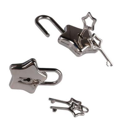 China Factory price star shape zinc alloy metal padlock with key for sale