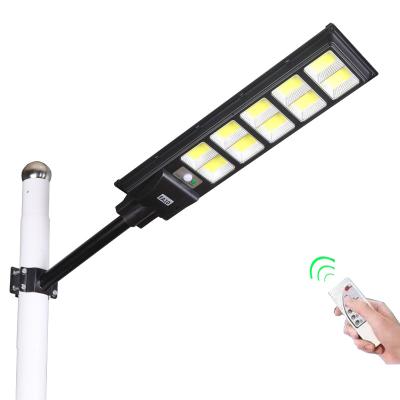 China ROAD 100W 200W 300W Remote Control Led motion Outdoor Waterproof Ip65 Solar Street Light for sale