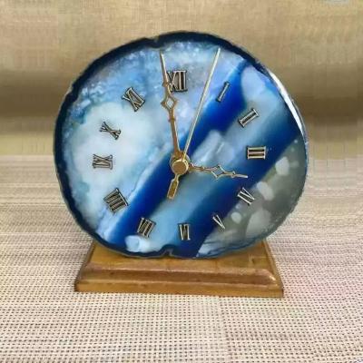 China New classic/postmodern dyed colorful raw agate gift slice clock for home decoration for sale