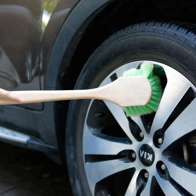 China Eco-Friendly Car Wash Sweep Brush New Listing Brush Bathroom Cleaning Brush Car Wheel Tire Washing Long Handled Brush for sale