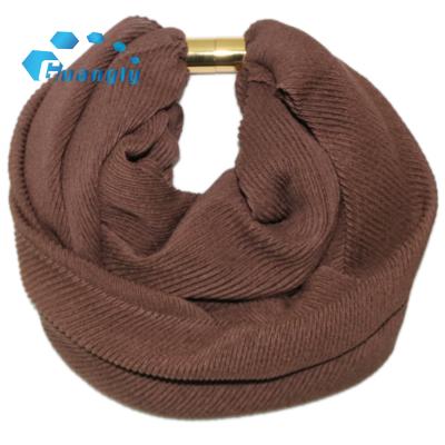 China Infinity Scarf 2018 New Magnet Clasp Pleat Solid Colors Scarf for sale