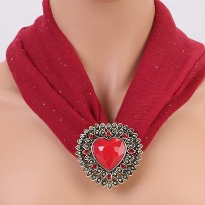 China New Scarf Jewelry Scarf Jewelry Heart Pattern Magnet Necklace Pendant for sale