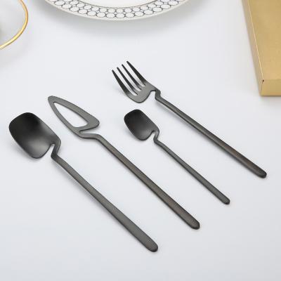 China Sustainable 304 Stainless Steel Ins Design Hot Royal Hanging Cutlery for sale