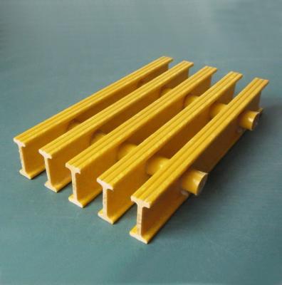 China 25mm 38mm GFRP Fiberglass Pultruded FRP Floor Grating for Decking Walkway for sale