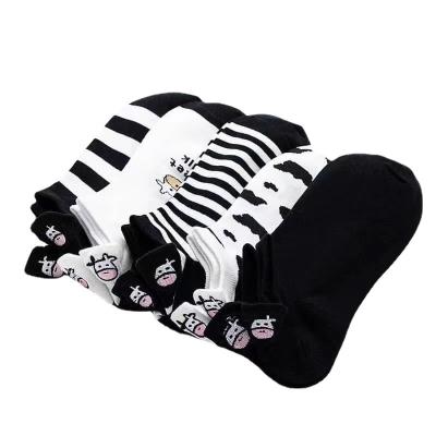 China Wholesale New Women's Cotton Cartoon Ankle Boat Socks QUICK DRY Black White Breathable Straight Socks, Cute Cow Embroidered Socks for sale