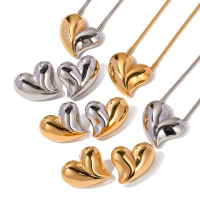 China Ins Ins European America 18K Gold Stainless Steel Love Shaped Necklace Women's Waterproof Rust-Proof Anti-Fading Jewelry for sale