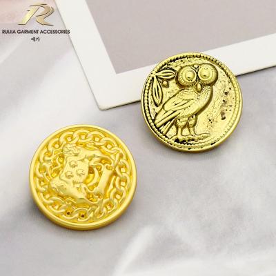 China Viable high quality imitated zinc alloy zinc alloy sewing button in gold metal for clothing for sale