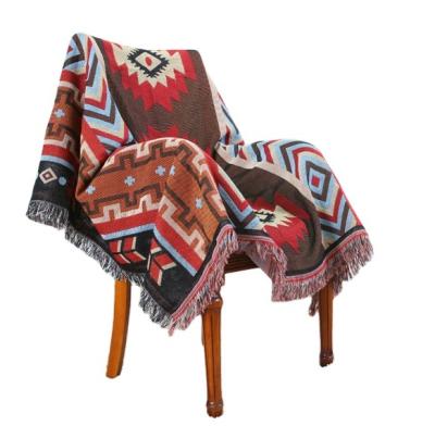 China Wholesale Durable High Quality Woven Jacquard Design Geometric Line Sofa Blanket Dust Mite Manufacturer By Bohemian Style for sale