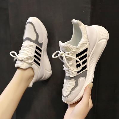 China New Arrival Flat Breathable Lightweight Women Sports Shoes Ladies Sneakers Ladies Shoes Women for sale