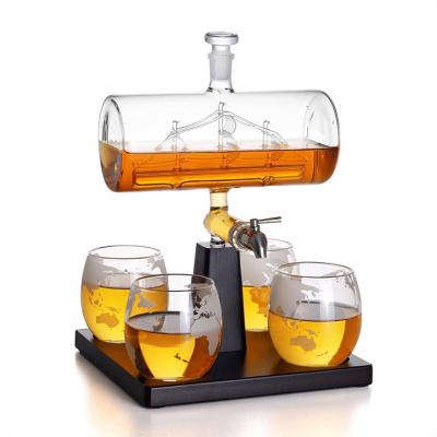 China Pure Handmade Whiskey Decanter With Antique Shape Wine Ship Decanter Set With 4 Globe Glass Cups Sail Glass Wine Decanter for sale