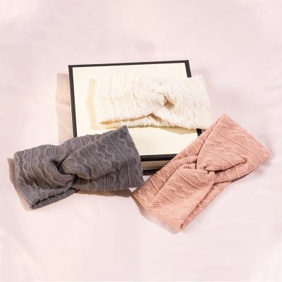 China Low MOQ Pure Color Women Wire Knitted Wide Ribbed Winter Hairband Warm Headwrap With Box for sale