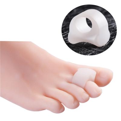 China Big Small Toe Separator Three Size Silicone Toe Soft Gel OEM ODM Acceptable Feet Spacer Medium &Comfortable Care Product for sale