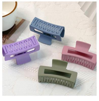 China Plastic Large Languid Rectangle Hook Clip Korean Ponytail Pull Out Hairpin Hair Claw Clips for sale