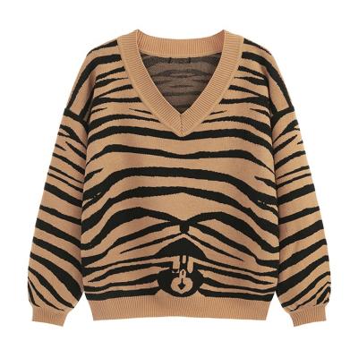 China Custom High Quality Plus Size Women's Plus Size Sweater Long Sleeve Knitted Sweater Autumn Winter Women's V-Neck Snake Pullover for sale