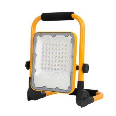 China Wholesale Outdoor Automatic Inspection Tripod Work Light 20W 30W 50W LED Camping Rechargeable Led Lights for sale