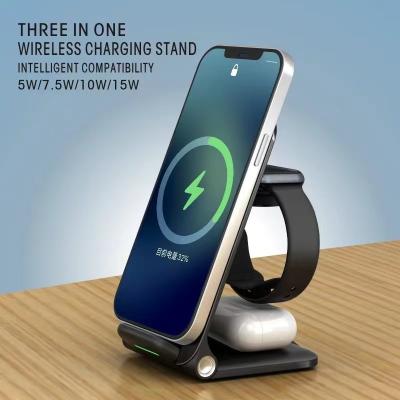 China Mobile Phone Tablet Charging New 3-in-1 Wireless Charger Folding USB Charger Fits Apple Huawei Fast Charging Mobile for sale