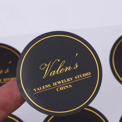 China Waterproof Custom Self-adhesive Gold Self-adhesive Hot Stamping Foil Round Paper Roll Private Printing Label For Packaging for sale