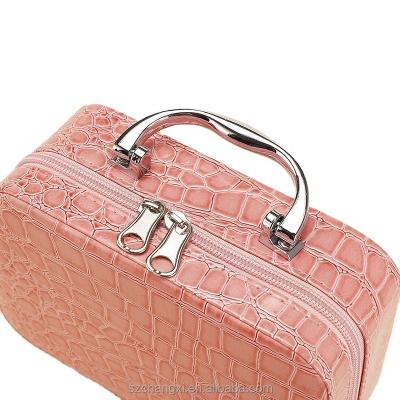 China Fashoion Wholesale Custom Fashion And Customized Make Up Bag Fashion Women Bags for sale