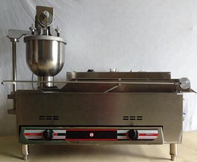 China Snack Factory Easy Operation Machine To Make Donut for sale