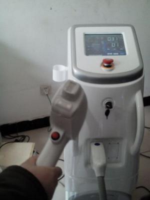 China 200j / Cm2 808nm Diode Laser Hair Removal Machine 8l Water Tank for sale