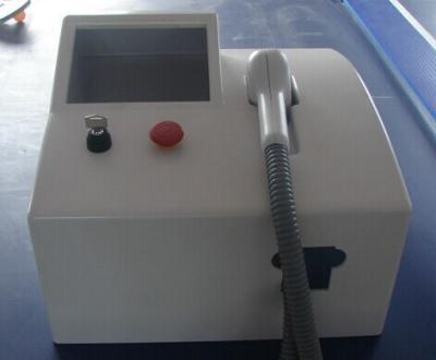 Chine Machine permanente d'épilation de laser de diode du   808nm avec le système de cavitation de vide à vendre