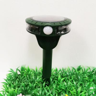 China Sustainable Outdoor Ultrasonic Animal Deer Cat Wild Pig Monkey Solar Animal Reflector for sale