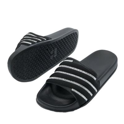 China Lightweight Comfortable PVC Slippers For Women for sale