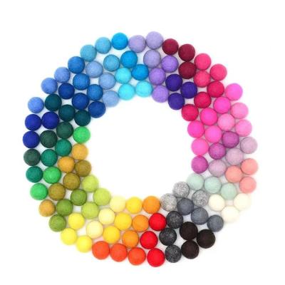 China Wholesale Hot Sale Cleaning Felt Garland Balls For DIYXmas Home Decoration Yarn Ball For Dryer for sale