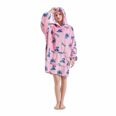 China Anti-Static 2023 Wholesale Wearable Blanket Adults and Kids  Hoodie Blanket huge Flourish soft Flannel Wearable Oversized Blanket Hoodies for sale