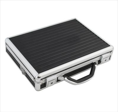 China Large Aluminum Silver Lockable Tool Suitcase Grooming Case For Horse Grooming Box High Quality 368*268*68mm for sale