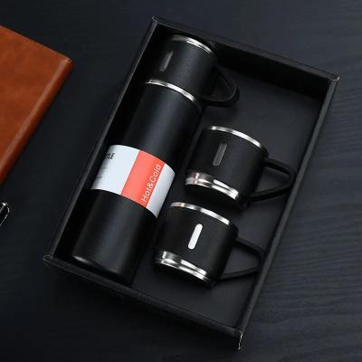 China Sustainable Portable Camping Travel 3 Pcs Set 500ml 304 Stainless Steel Vacuum Water Bottle Set With Lid Cup With Gift Box for sale