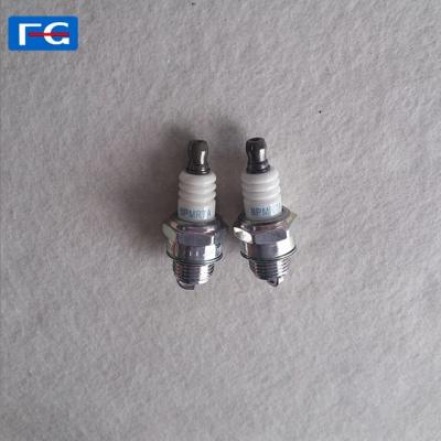 China Small engine part hot sale 2 stroke engine spark plug ignition BPMR7A spark plug for small engine for sale