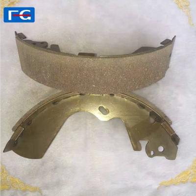 China Auto Part Asbestos Free Semi-Metallic Brake Shoes FSB4047 58305 3XA00 58305-02A00 Auto Brake Shoes For Car Use for sale