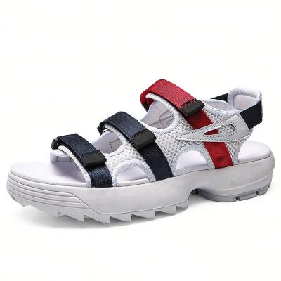 China Anti-slippery Casual Lightweight Fiat Buckles Mesh Man Summer Adult Sandals for sale