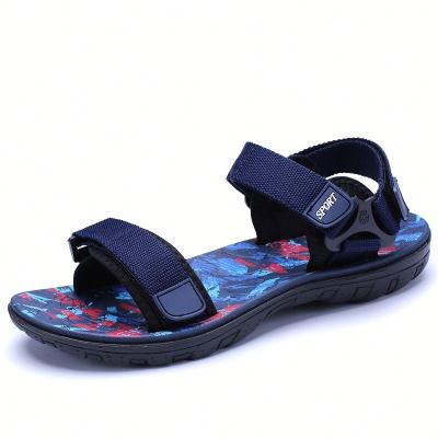 China Mesh Buckle Anti-Slippery Man Casual Adult Sandals for sale