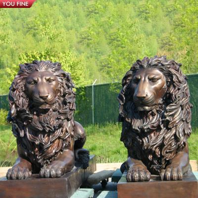 China Large Size Animal Antique Lion Statue Europe Metal Bronze Sitting Sculpture for sale