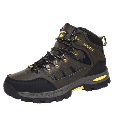 China 2021 Breathable High Quality Men Climbing Non Slip Wear Resistant Comfortable Mountaine Boots for sale