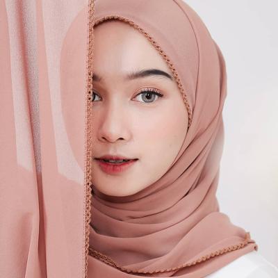 China Long Customize Chiffon Hijab Tudung Malaysia Muslim Tooth Edge Scarf Shawl Embroidery Crochet Hijab for sale