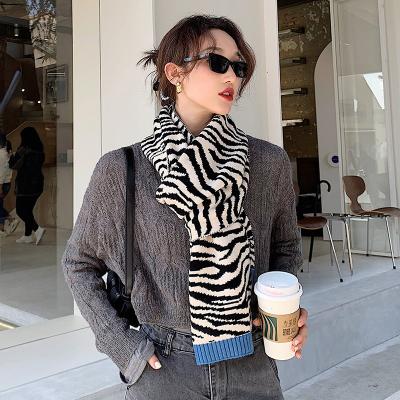 China Wholesale Fashion Zebra Stripe Neck Scarf Women Fashion Knitting Warm Shawl for sale