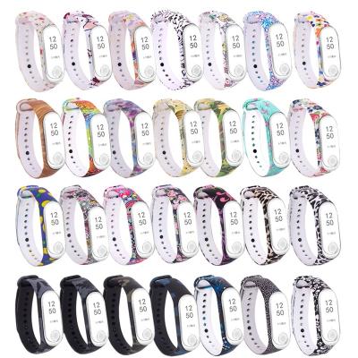 China Universal Rubber Straps for Xiaomi MI Band 4 and MI Band 3 Replace Strap for Xiaomi MI Band4 Silicone Strap for sale