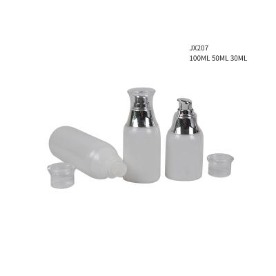 China Luxury Empty Airless 30ml 50ml 100ml Personal Care Lotion Bottle With Pump for sale