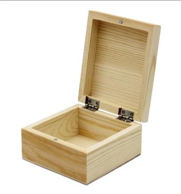 China Europe Mini Wood Craft Box Hinged Unfinished Lid and Magnetic Closure for sale